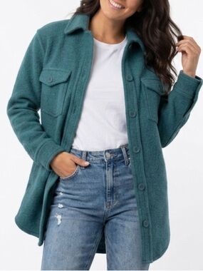 WILFRED FREE | ARITZIA GANNA GREEN SHACKET